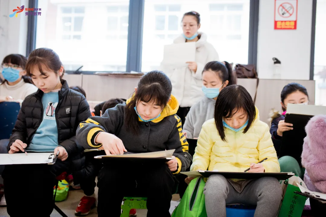 2020年书画等级考试圆满结束，寒冷冬日，初雪与色彩更配哦~